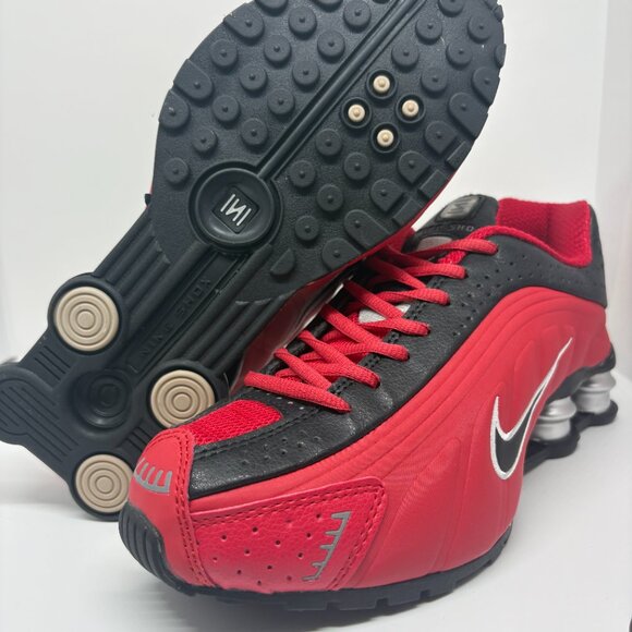 Men's Nike Shox - Red and Black - Picture 3 of 7